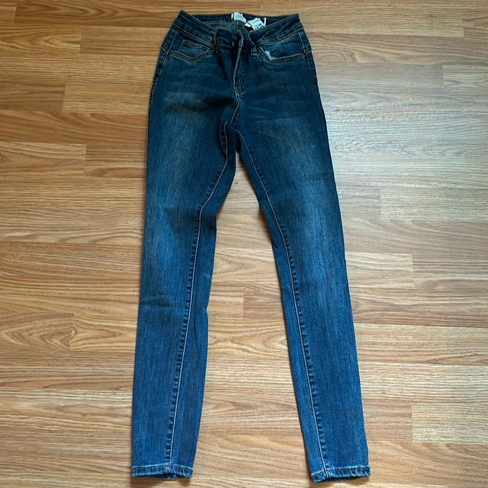 Super cute skinny jeans